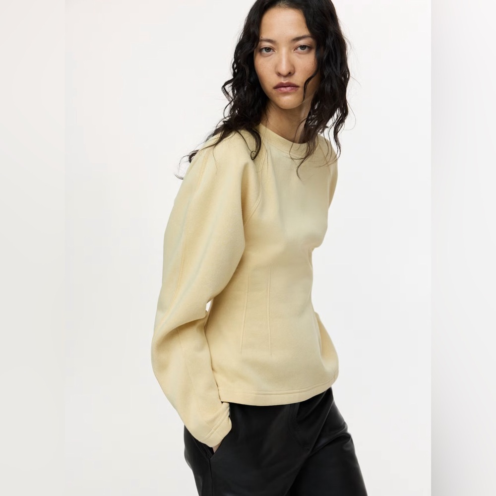 NEW H&M Women’s Tapered-Waist Sweatshirt in Pastel Yellow Sz S